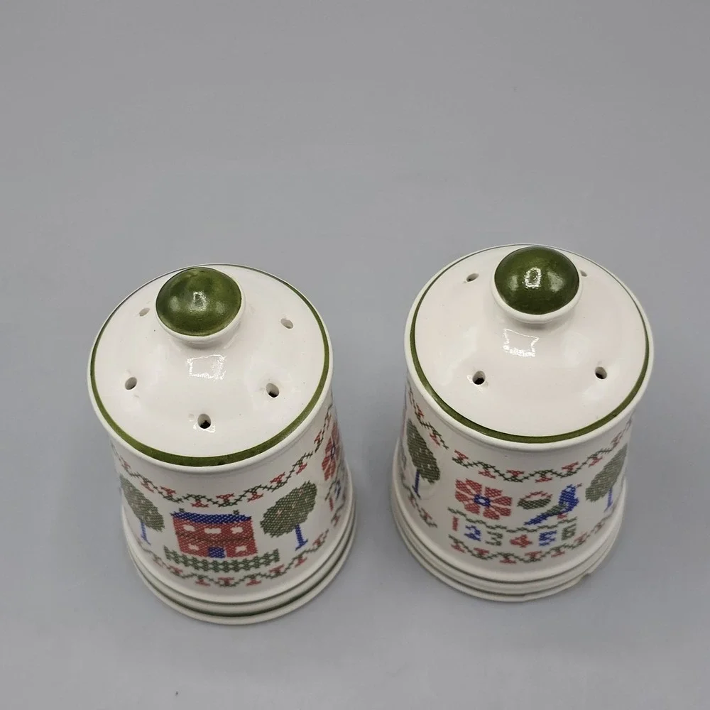 Vintage Ceramic Crosstitch Salt Pepper Shakers Grandmacore Cottage Country Japan